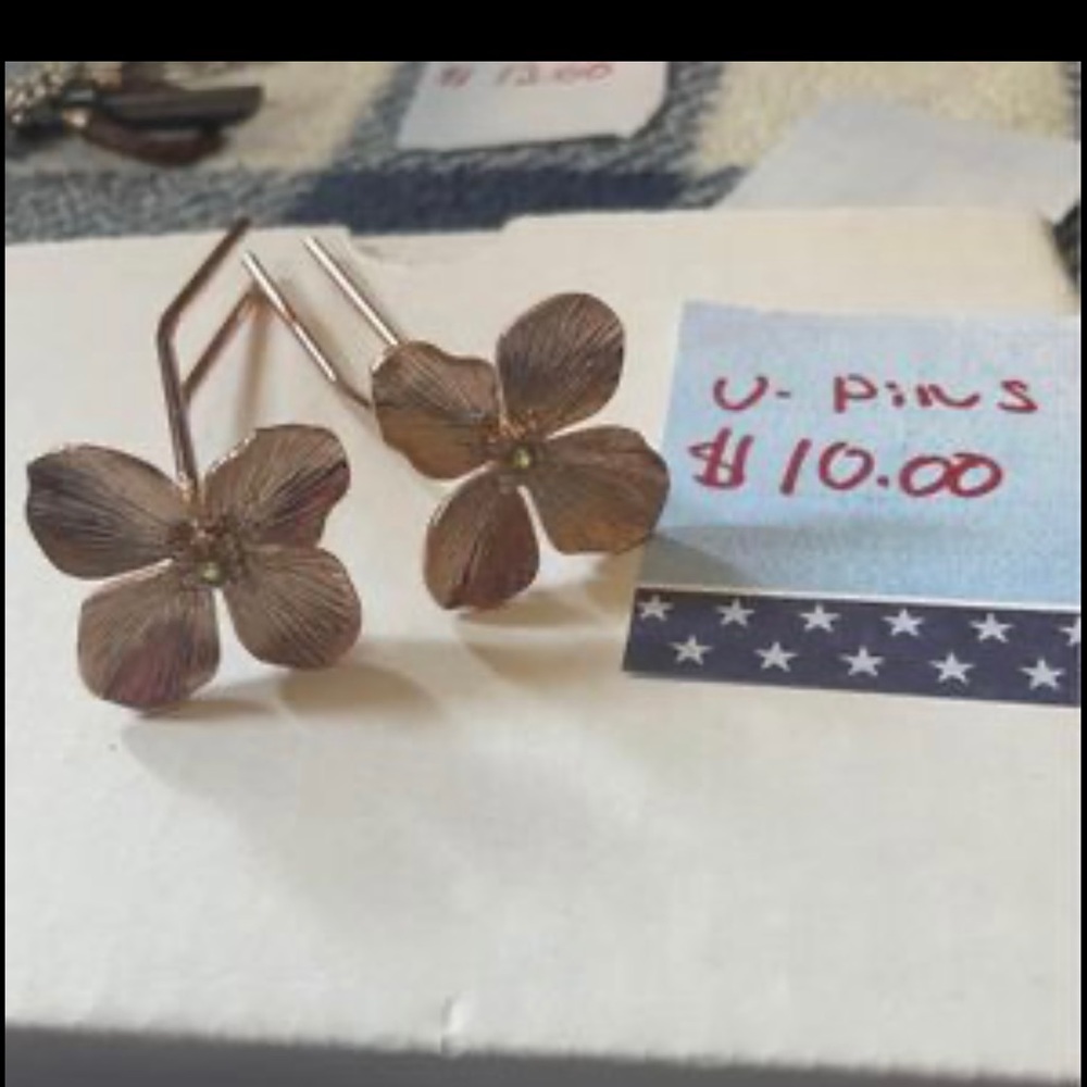 Lilla rose . U-pins